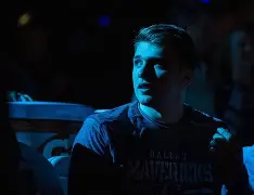 包含小牛力克步行者，东契奇继续砍下全队最高得分带队胜利的词条