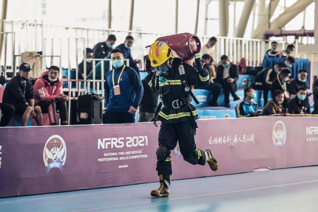 紧张对决激战正酣！巴萨吹响胜利号角